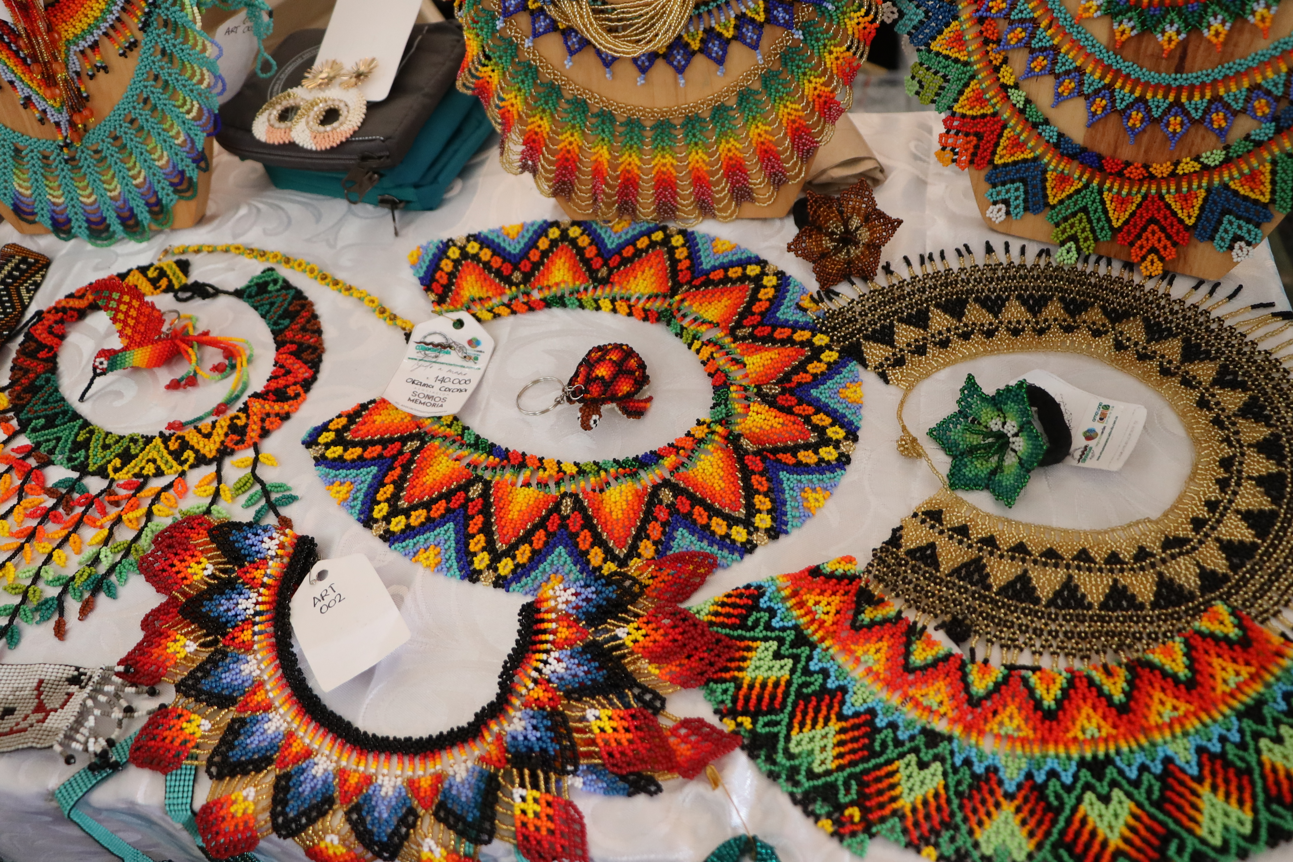 Colección Origen: Arte en Macro-Tejido