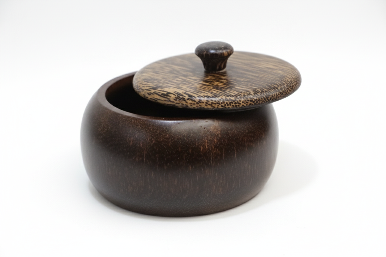 Cofre Decorativo Amazónico en Madera Natural