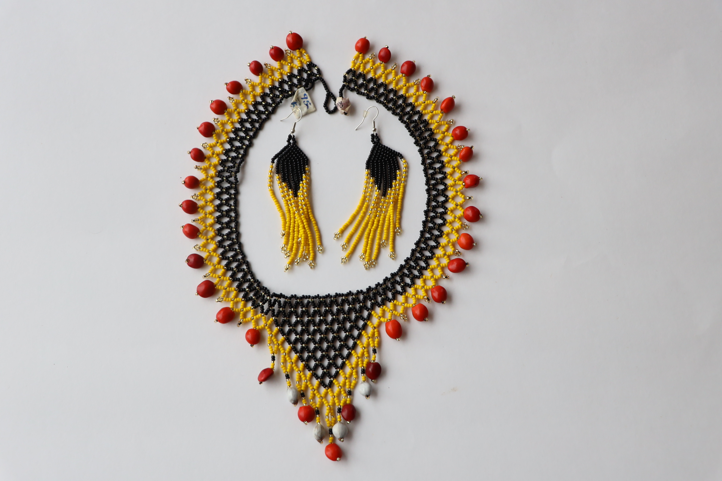 Conjunto "Fuego Sagrado" con Semillas de Peonía